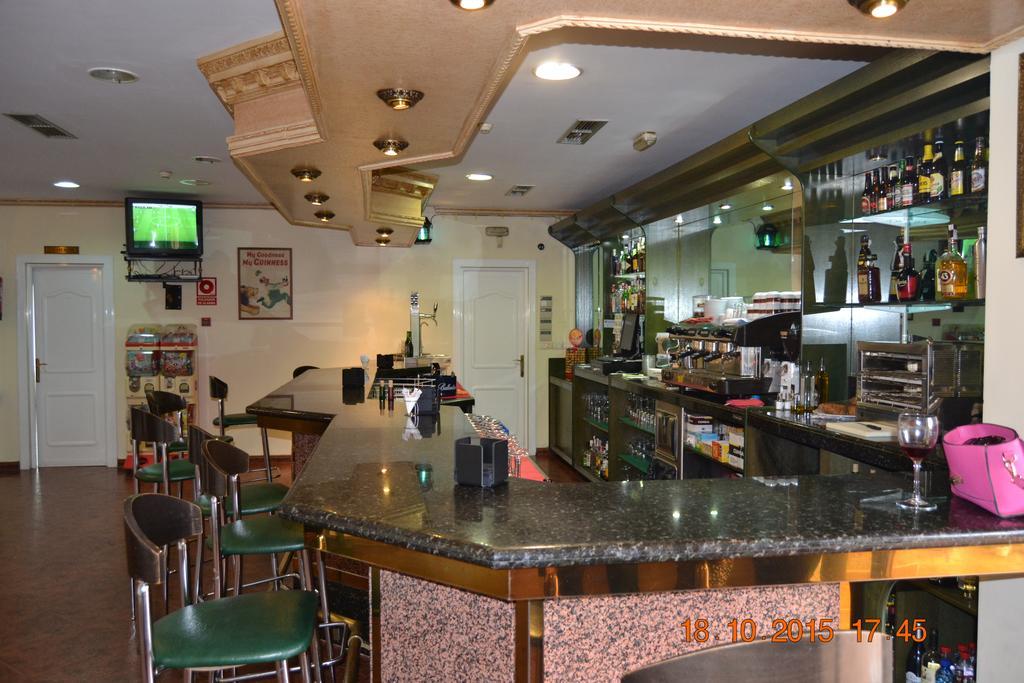 Hotel Poniente Moraleda De Zafayona ภายนอก รูปภาพ