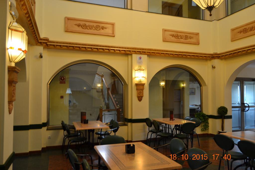 Hotel Poniente Moraleda De Zafayona ภายนอก รูปภาพ