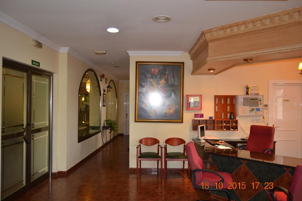 Hotel Poniente Moraleda De Zafayona ภายนอก รูปภาพ